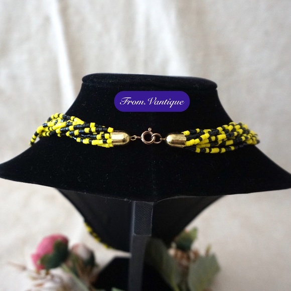 🐝 VINTAGE Twisted Beaded Mutil Necklace 📿 + Earrings (Clip on) 👂✨ - Picture 2 of 5
